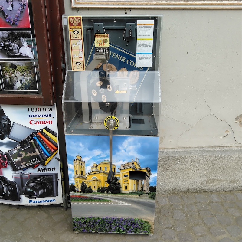 Eger, Dobó tér 8. (1. présgép).